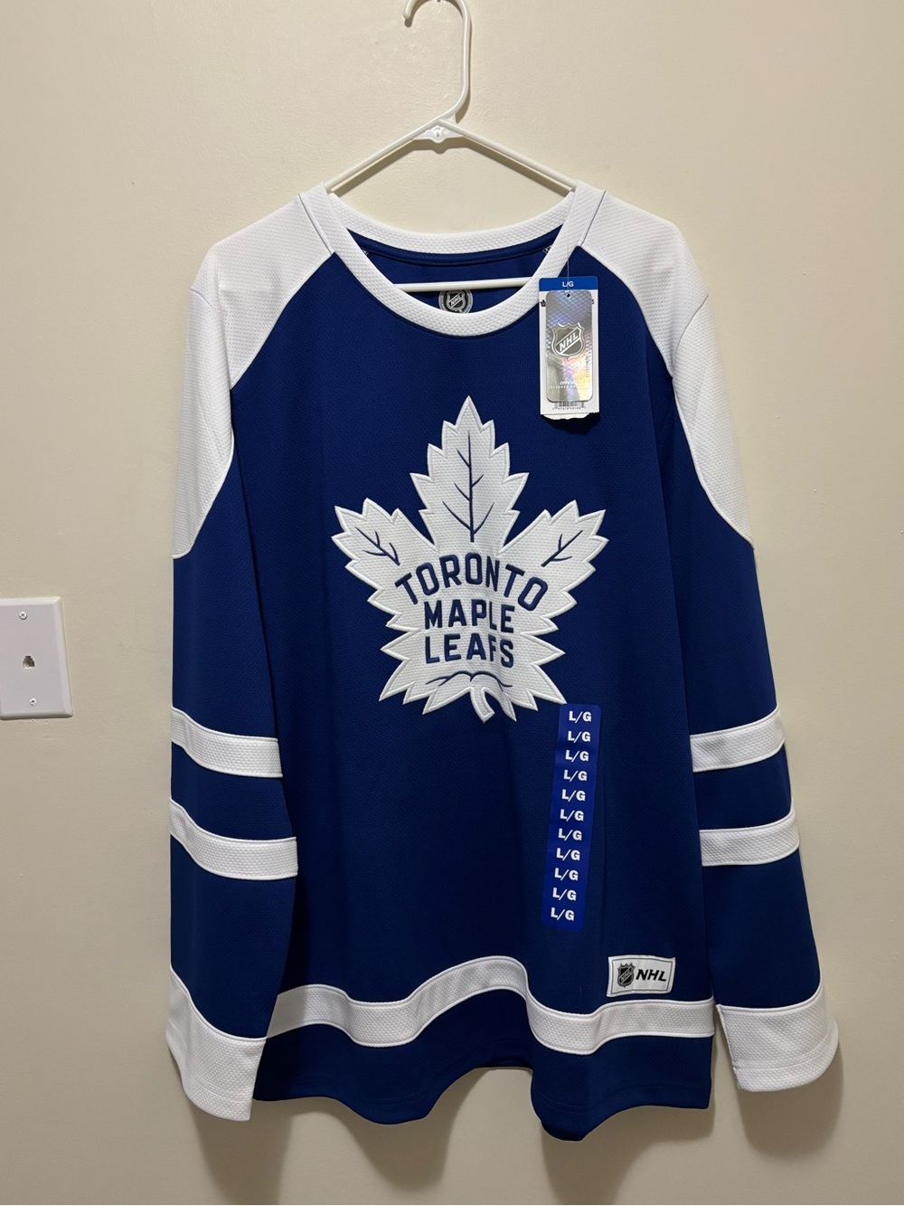 Official NHL Toronto Maple Leafs Hockey Jersey (Size L/G)